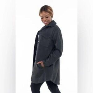 NWT H&M size small Women's Black Longline Shirt/Jacket, button up